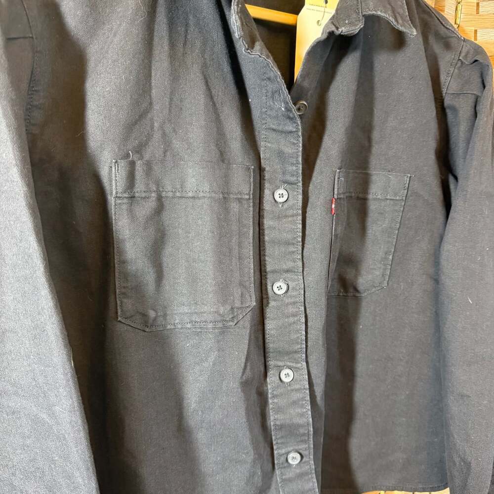 Levi's Long Sleeve Button Up Women Shirt Size M Black Cotton Blend - Picture 2 of 10